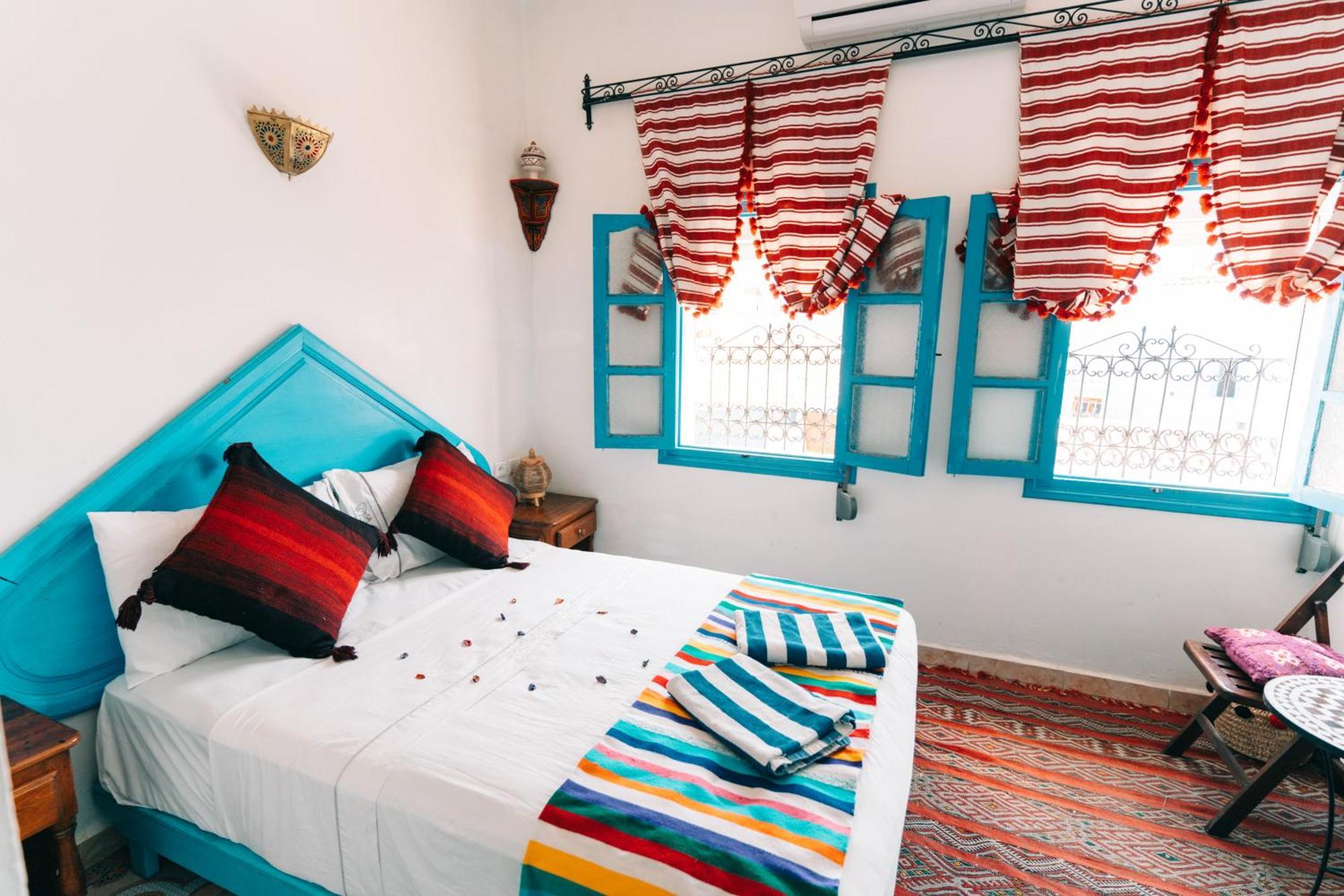 Hotel Sakura Szafszawan Zewnętrze zdjęcie