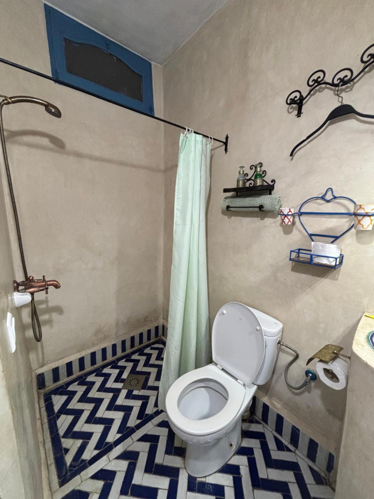 Hotel Sakura Szafszawan Zewnętrze zdjęcie