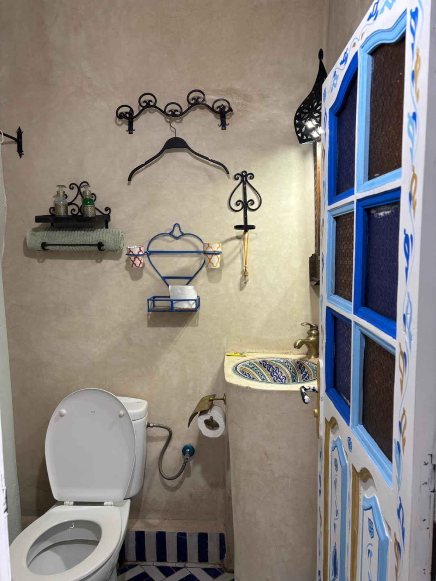Hotel Sakura Szafszawan Zewnętrze zdjęcie