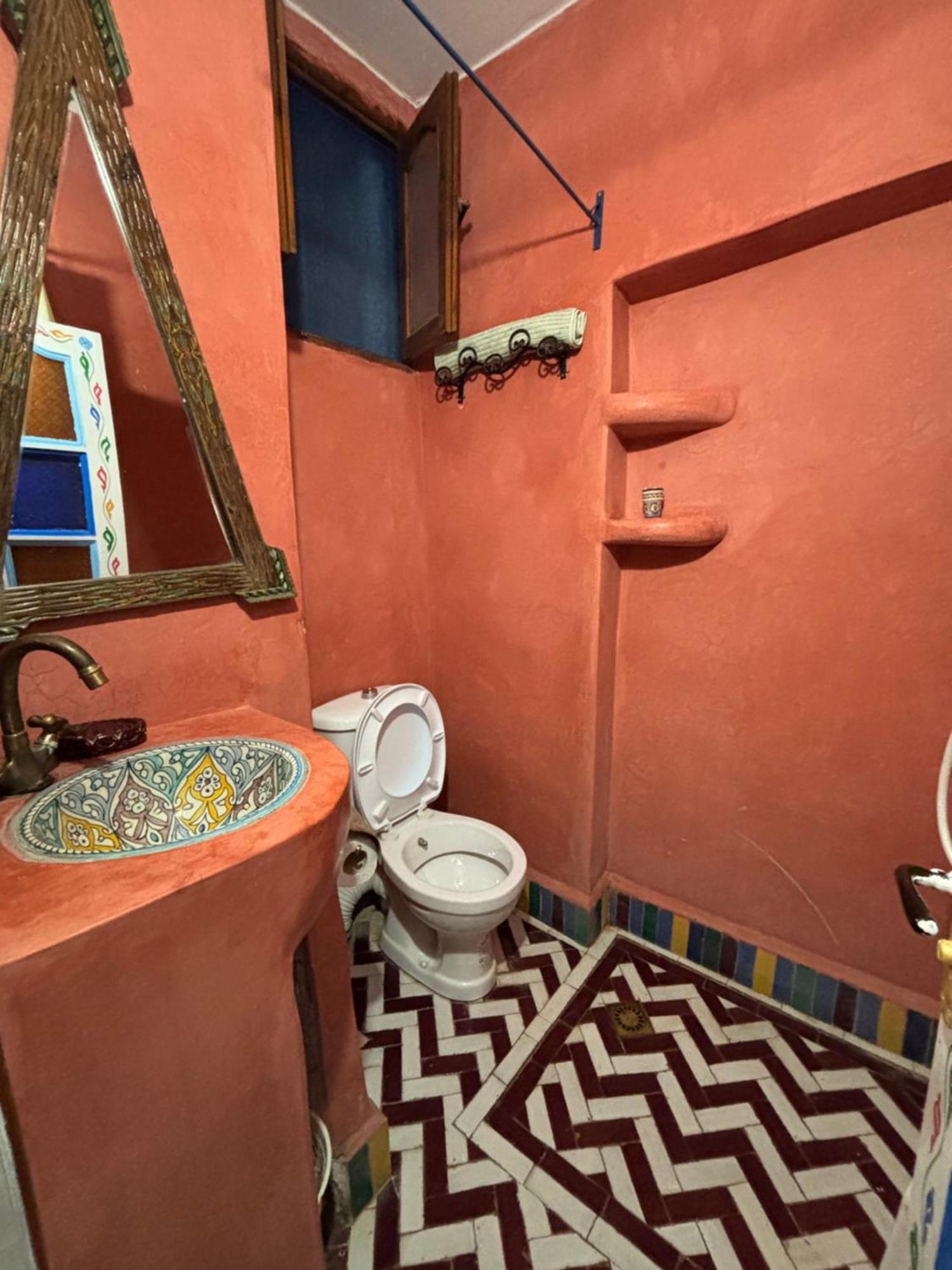 Hotel Sakura Szafszawan Zewnętrze zdjęcie
